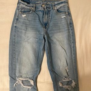 American Eagle Light Mom Jeans